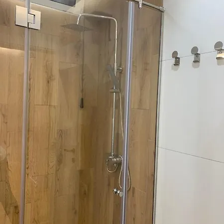 Apartment Pin *
