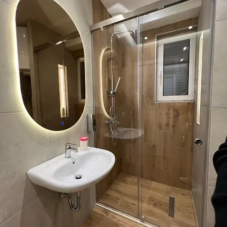 Pin Apartment