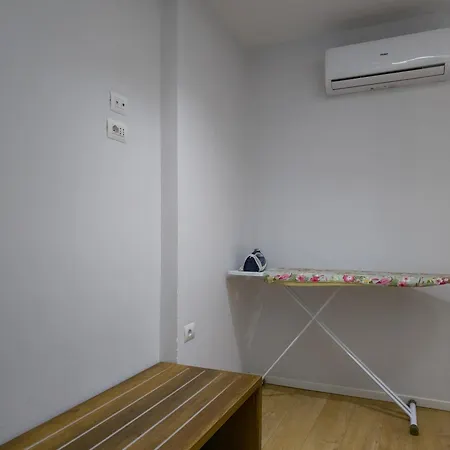 Pin Tirana