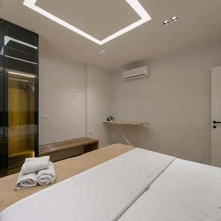 Apartment Pin Tirana