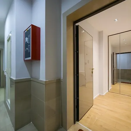 Pin Apartment *