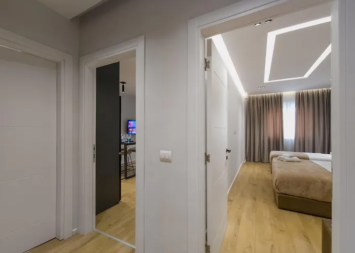 Pin *